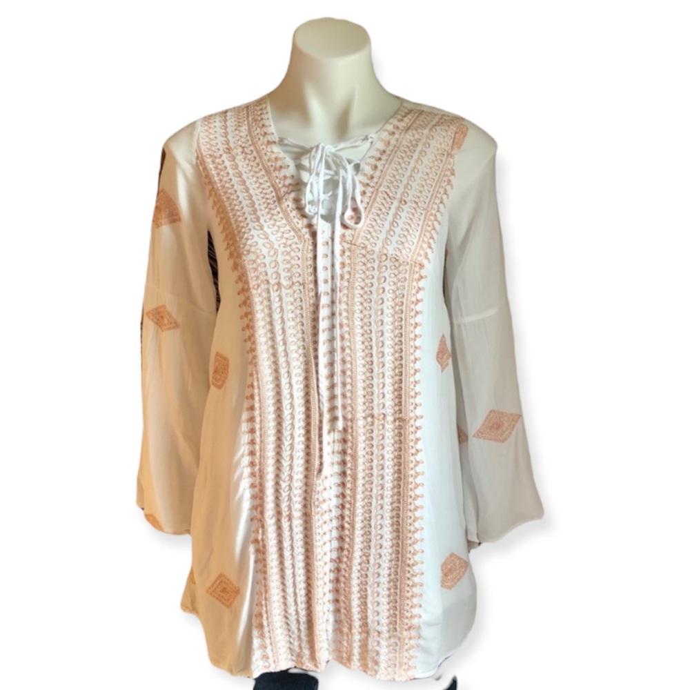 3/$20 LULU’S Embroidered Boho Tunic Top Long Sleeve Tie Neck White Peach XS